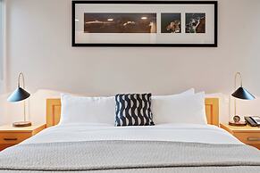 Black Rock Oceanfront Resort