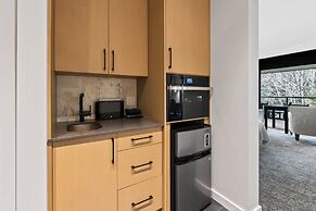 Black Rock Oceanfront Resort