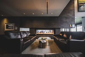 Black Rock Oceanfront Resort