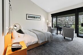 Black Rock Oceanfront Resort