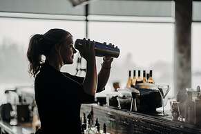 Black Rock Oceanfront Resort