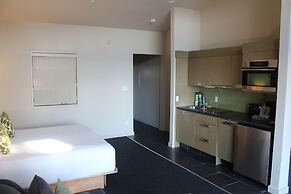 Black Rock Oceanfront Resort