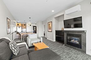 Black Rock Oceanfront Resort