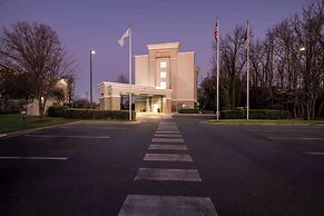 Hampton Inn & Suites Charlotte Airport