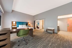 Hampton Inn & Suites Charlotte Airport