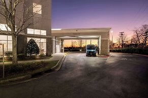 Hampton Inn & Suites Charlotte Airport