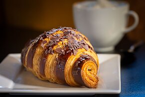 Waldorf Astoria Orlando - An Official Walt Disney World® Hotel