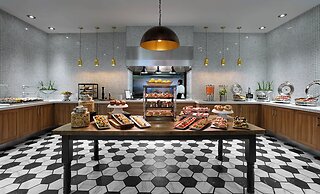 Hilton Garden Inn Toronto Airport