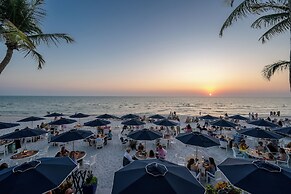 Vanderbilt Beach Resort