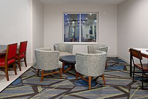 Holiday Inn Express Hotel & Suites Fresno South by IHG