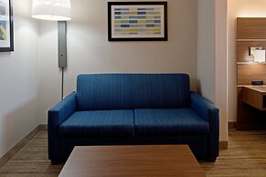 Holiday Inn Express Hotel & Suites Fresno South by IHG