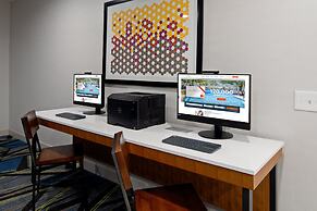 Holiday Inn Express Hotel & Suites Fresno South by IHG