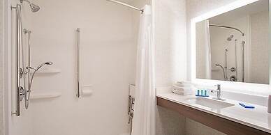 Holiday Inn Express Troutville by IHG