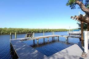 Pirate's Pointe Resort