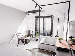 Mmmio II Design Residence Myeongdong