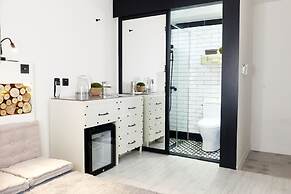 Mmmio II Design Residence Myeongdong