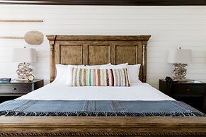 Hillside Boutique Hotel