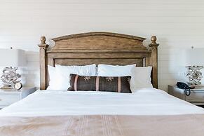 Hillside Boutique Hotel