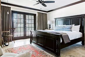 Hillside Boutique Hotel