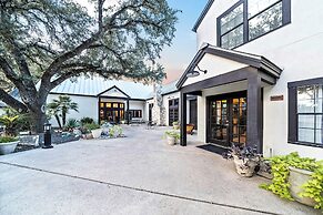 Hillside Boutique Hotel