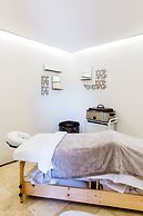 Hillside Boutique Hotel