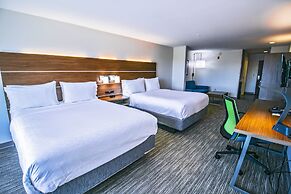 Holiday Inn Express Hotel & Suites, a Baton Rouge-Port Allen by IHG