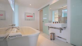 Citrus Hotel Cheltenham by Compass Hospitality
