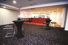 Oaks Townsville Metropole Hotel