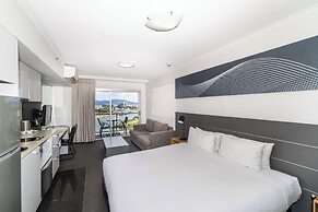 Oaks Townsville Metropole Hotel