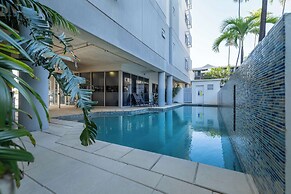 Oaks Townsville Metropole Hotel