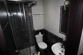 Hostal MH Fuencarral