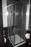 Hostal MH Fuencarral