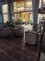 Ephira Hotel