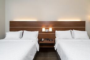 Holiday Inn Express Hotel & Suites Talladega by IHG