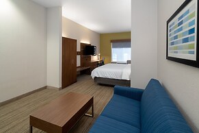 Holiday Inn Express Hotel & Suites Talladega by IHG