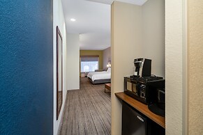 Holiday Inn Express Hotel & Suites Talladega by IHG
