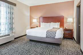 La Quinta Inn & Suites by Wyndham Oklahoma City -Yukon
