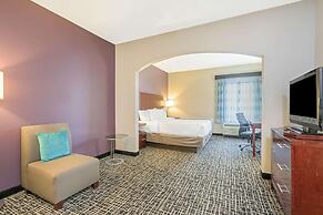 La Quinta Inn & Suites by Wyndham Oklahoma City -Yukon