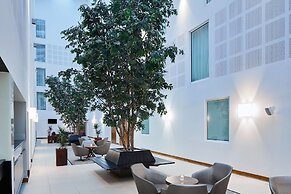 Courtyard by Marriott London Gatwick Airport