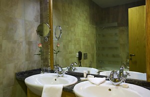 Al Khoory Hotel Apartments