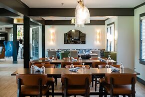 Waynesville Inn and Golf Club, Tapestry Collection by Hilton