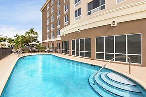 Holiday Inn Express Hotel & Suites Fort Myers East - The Forum by IHG