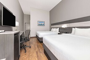 La Quinta Inn & Suites by Wyndham Allen at The Village