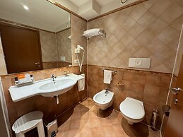 Euro Hotel