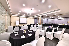 The Fern Residency, Subhash Bridge, Ahmedabad