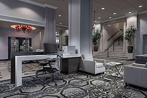 DoubleTree Suites by Hilton Hotel Detroit Downtown - Fort Shelby