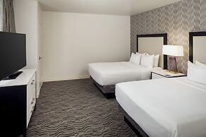 DoubleTree Suites by Hilton Hotel Detroit Downtown - Fort Shelby