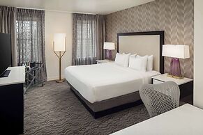 DoubleTree Suites by Hilton Hotel Detroit Downtown - Fort Shelby