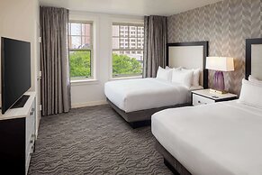 DoubleTree Suites by Hilton Hotel Detroit Downtown - Fort Shelby