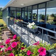 Westlodge Hotel